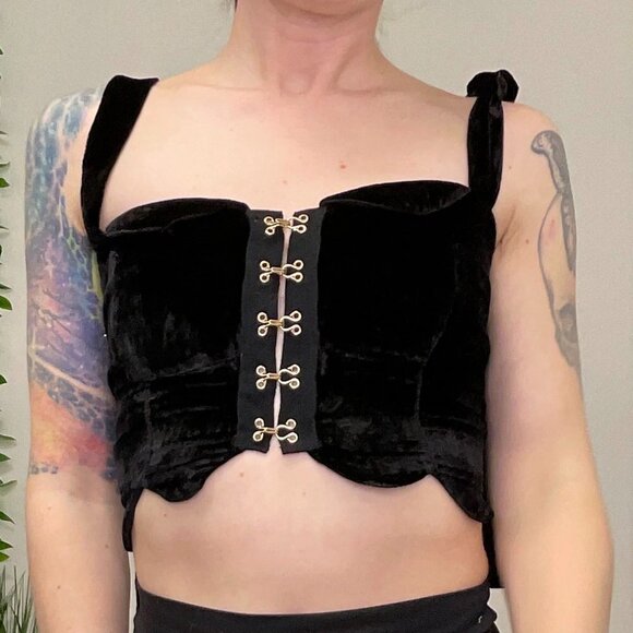 For Love And Lemons Tops - For Love and Lemons Kate Velvet Crop Tank Top Size XXS Black